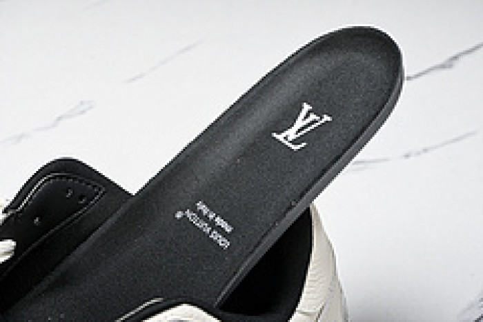LV SNEAKER LOW FOR-LV101