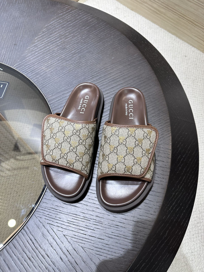 G*u*i slippers