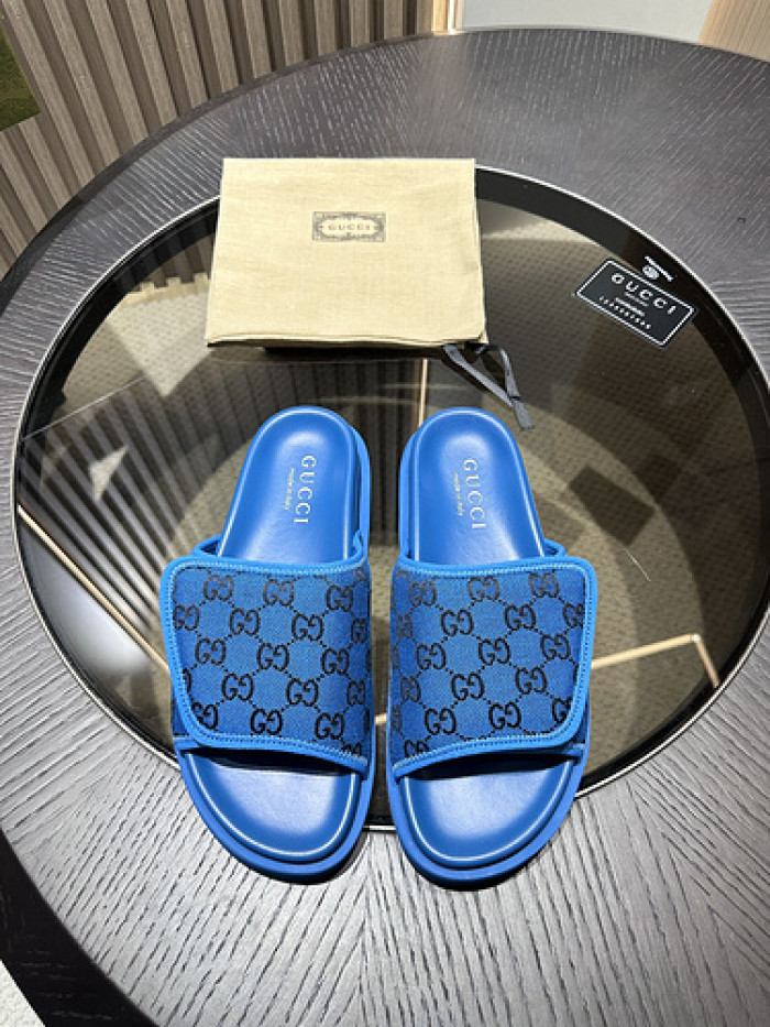 G*u*i slippers