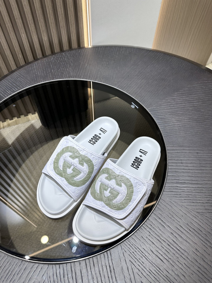 G*u*i slippers