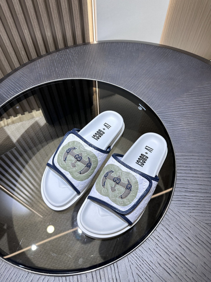 G*u*i slippers