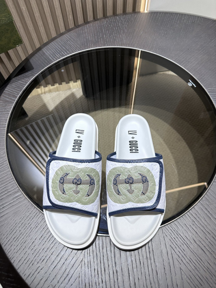 G*u*i slippers