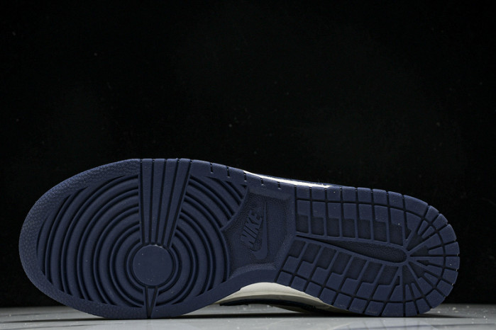 Nike Dunk SB Low Retro LV  FC1688-134