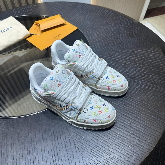 LV SNEAKER LOW FOR-LV233