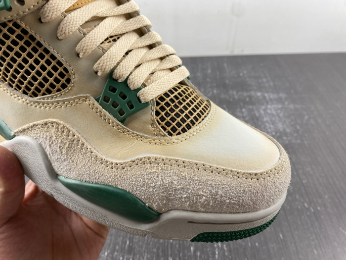 AIR JORDAN 4 RETRO DC7770-106