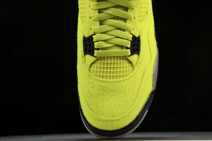 AIR JORDAN 4 RETRO SP  DV6773-700