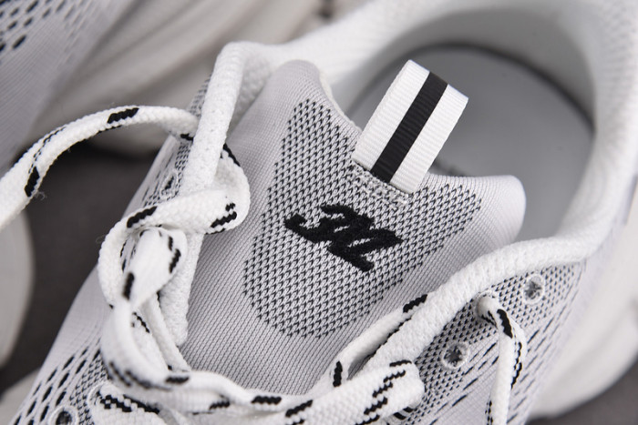 BLCG RUNNER x Under Armour 814418 W3XL20101