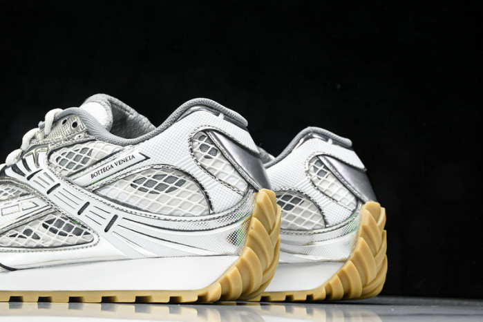 bo*te*ga Ve*ne*ta orbit sneaker