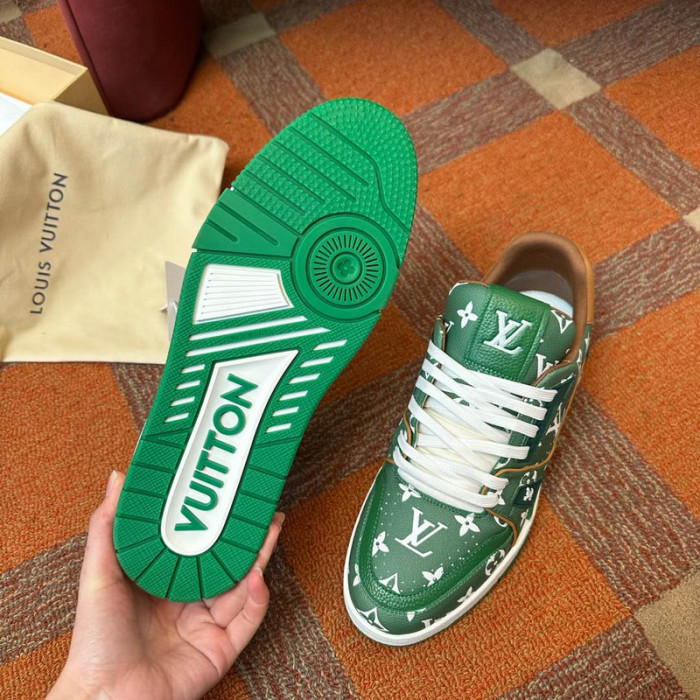 LV SNEAKER LOW FOR-LV230