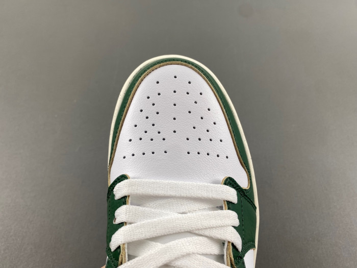 Air Jordan 1 Low FQ7687-300