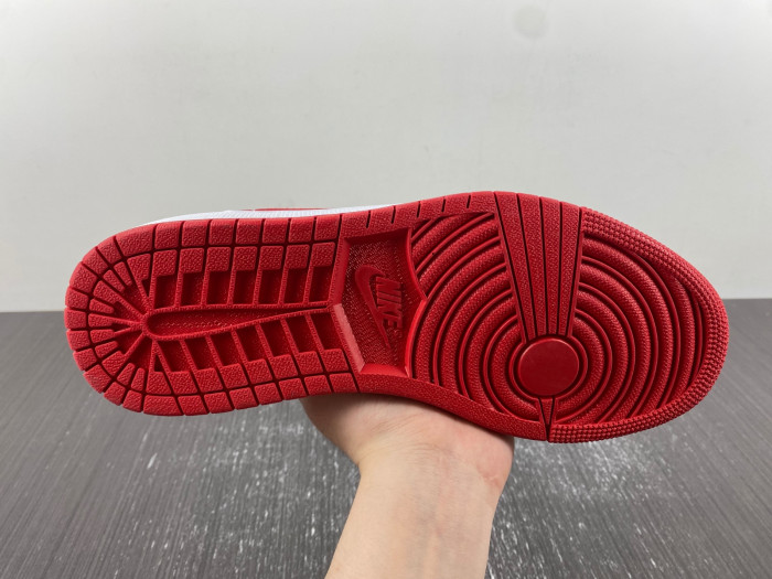 Air Jordan 1 Low OG “University Red” CZ0790-161