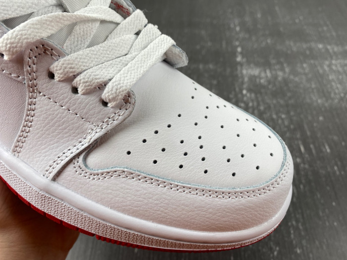 Air Jordan 1 Low OG “University Red” CZ0790-161