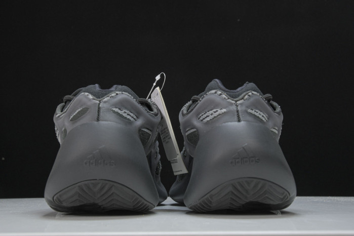 ADIDAS YEEZY 700 V3 “ALVAH”H67799