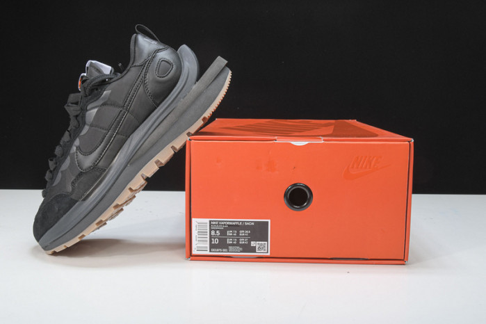 Nike Vaporwaffle Sacai Black Gum DD1875-001