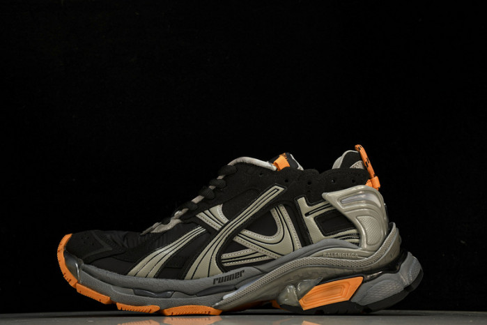 BLCG RUNNER   110308