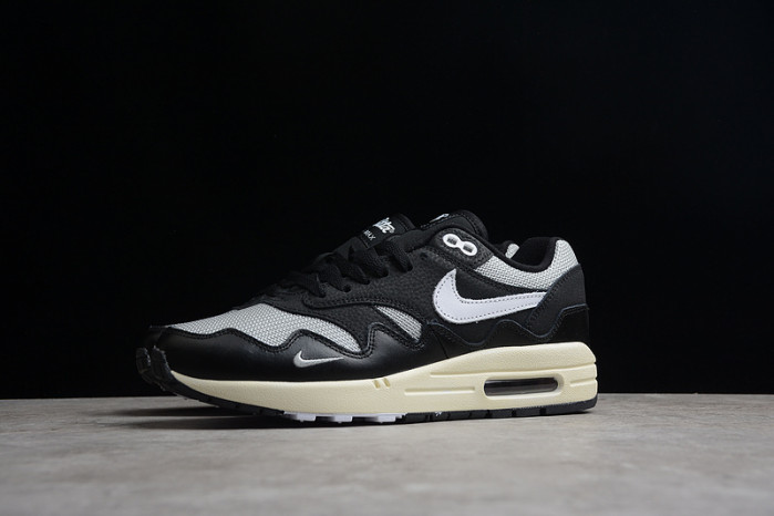 Patta x Nike Air Max 1 "Black"  DQ0299-001