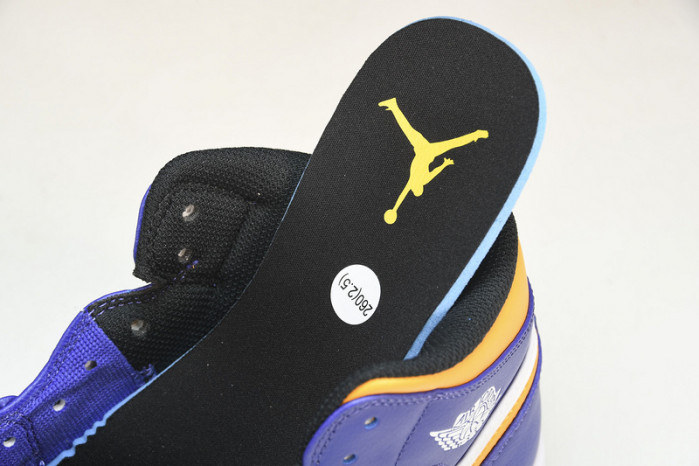Air Jordan 1 Mid "Lakers"   DQ8426-517