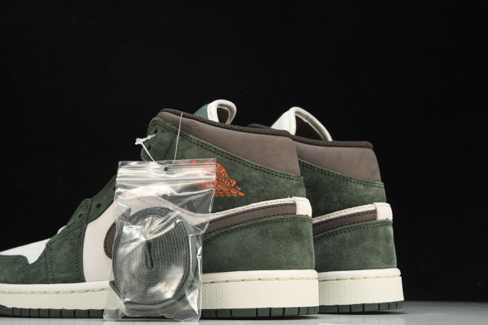 Air Jordan 1 Mid OG SP 554766-002