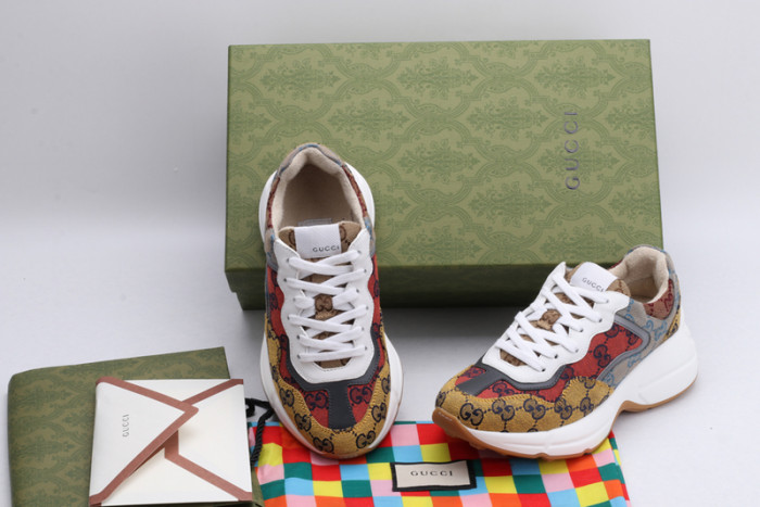 G*u*i rhyton vintage trainer sneaker