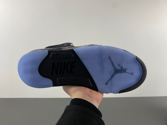 Air Jordan 5 “Black Metallic Reimagined”  HF3975-001