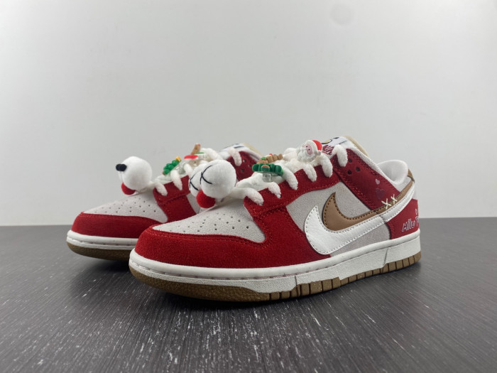 Nike Dunk Low se 85 Merry Christmas DO9457-112