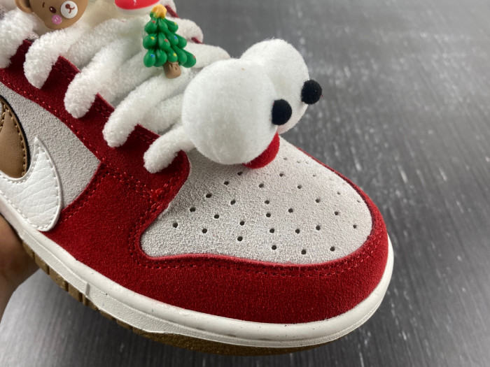 Nike Dunk Low se 85 Merry Christmas DO9457-112