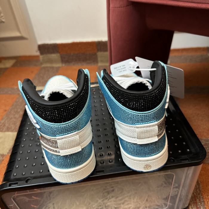 AIR JORDAN 1 RETRO AJ-25