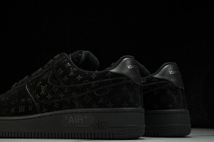 Nike Air Force 1 LV 022604