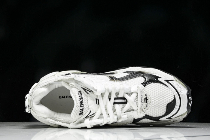 BLCG RUNNER 772774-WRUNG-9010