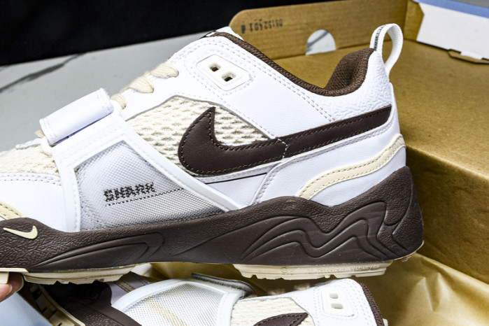 Travis Scott x Nike Zoom Field Jaxx "Light Chocolate" HQ3073-100