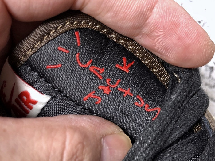 TRAVIS SCOTT NIKE AIR MAX 1 WHEAT DO9392-700