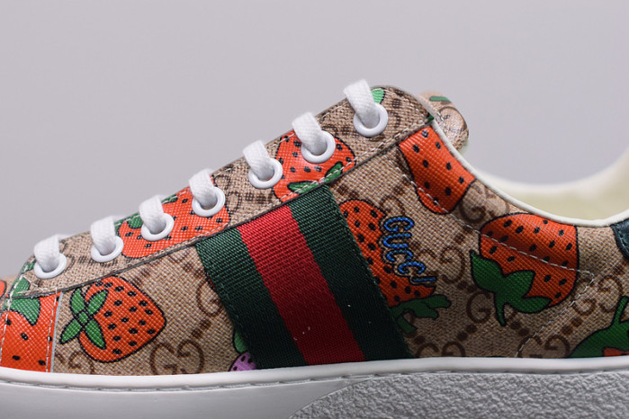 G*u*i ace embroidered low-top sneaker 431920 dopeo 9064