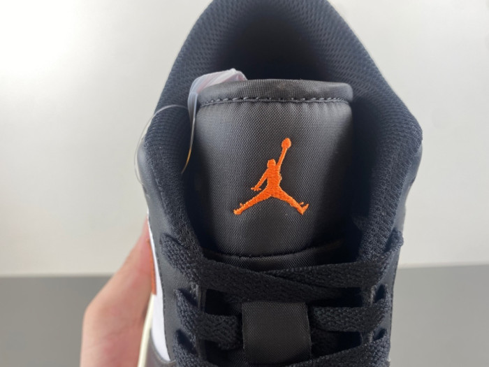 Air Jordan 1 Low  555558-081