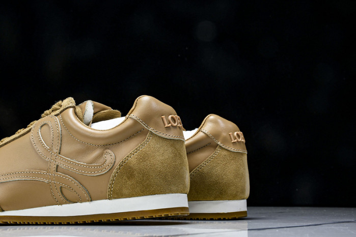 L*0ewe Ballet Runner  LW-FOR16