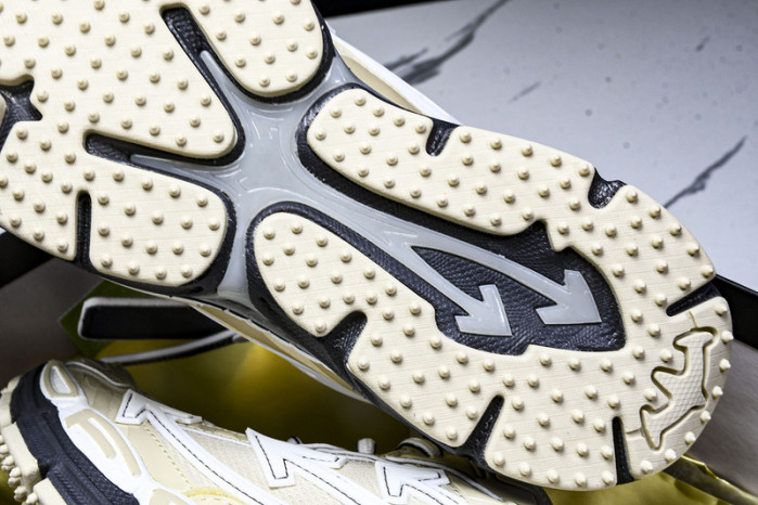 OF C/O  SNEAKER  FOR-022301