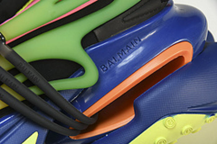 Balmain Sneakers FOR01