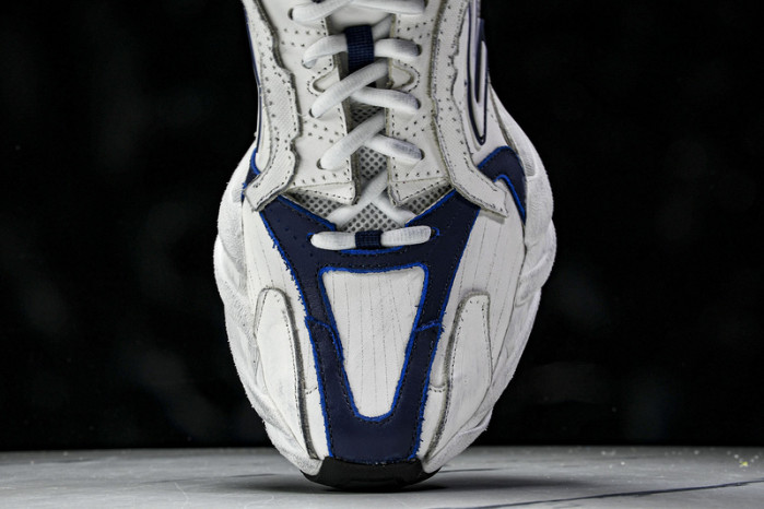 BLCG MONDAY  WDWTS4090