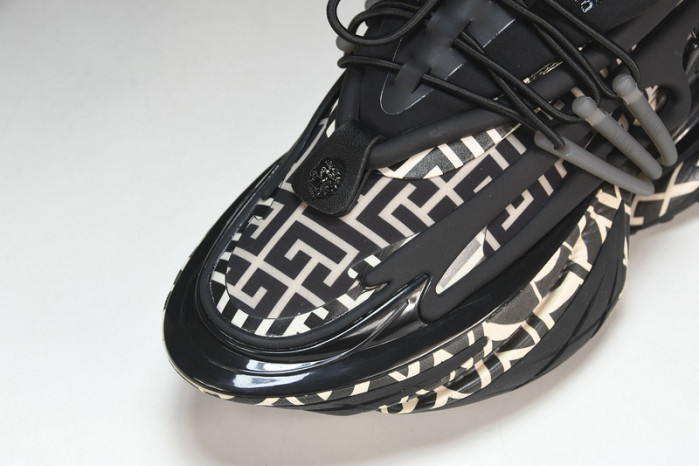 Balmain Sneakers FOR05