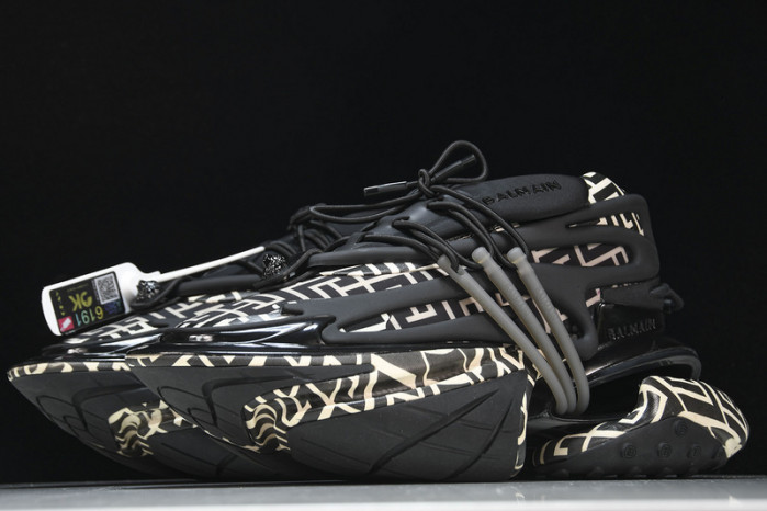 Balmain Sneakers FOR05