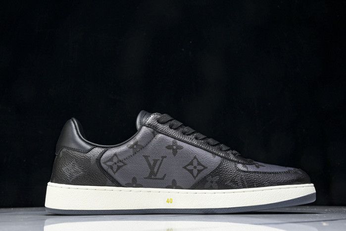 LV SNEAKER  FOR-LV310