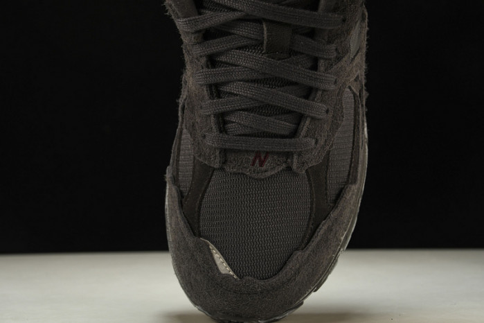 New Balance yeeshoes M2002RDB