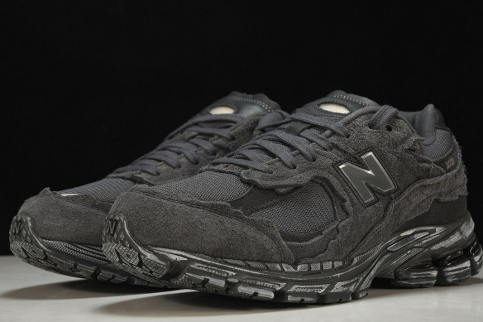 New Balance yeeshoes M2002RDB
