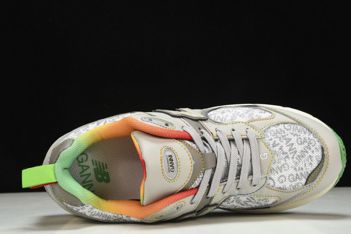 New Balance yeeshoes ML2002RGD