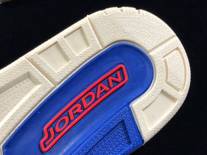 Jordan 3 Retro International Flight  136064-140