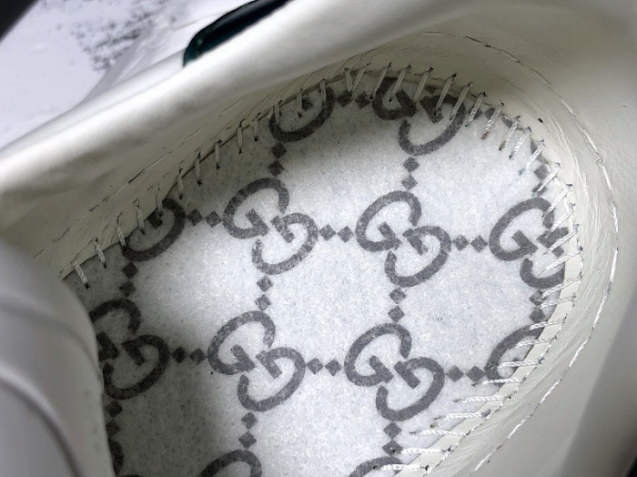 G*u*i ace embroidered low-top sneaker