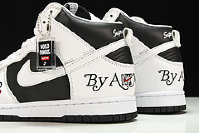 S*p*e x nike sb dunk high qs “by any means”S*p  dn3741-002