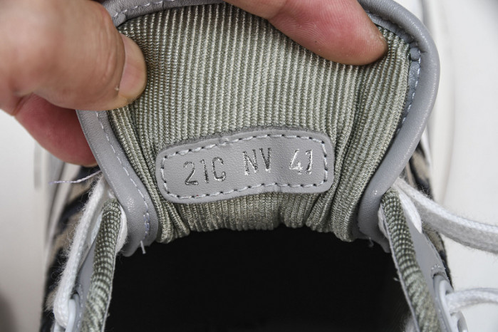 D10R B27 LOW 32201