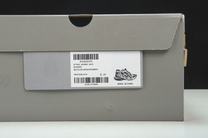 BLCG  Track TRAINER  Yeeshoes  22040702