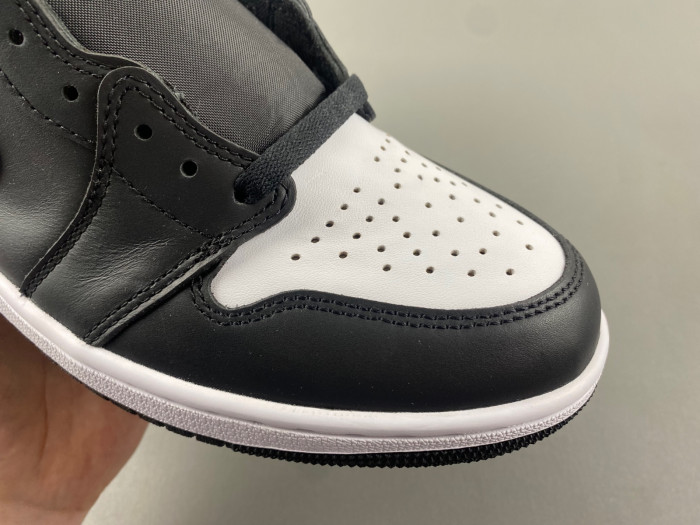 Air Jordan 1 High OG “Reverse Panda  DZ5485-010