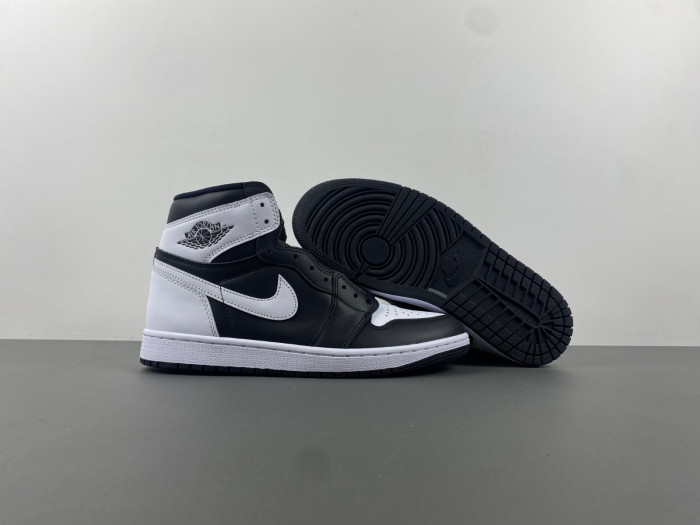 Air Jordan 1 High OG “Reverse Panda  DZ5485-010